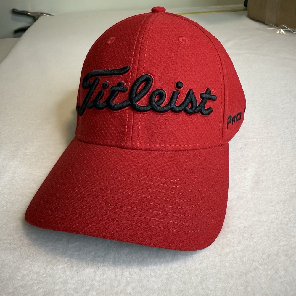 FOOTJOY TITLEIST PRO V1 FLEXFIT GOLF‎ HAT Men's Size M / L RED